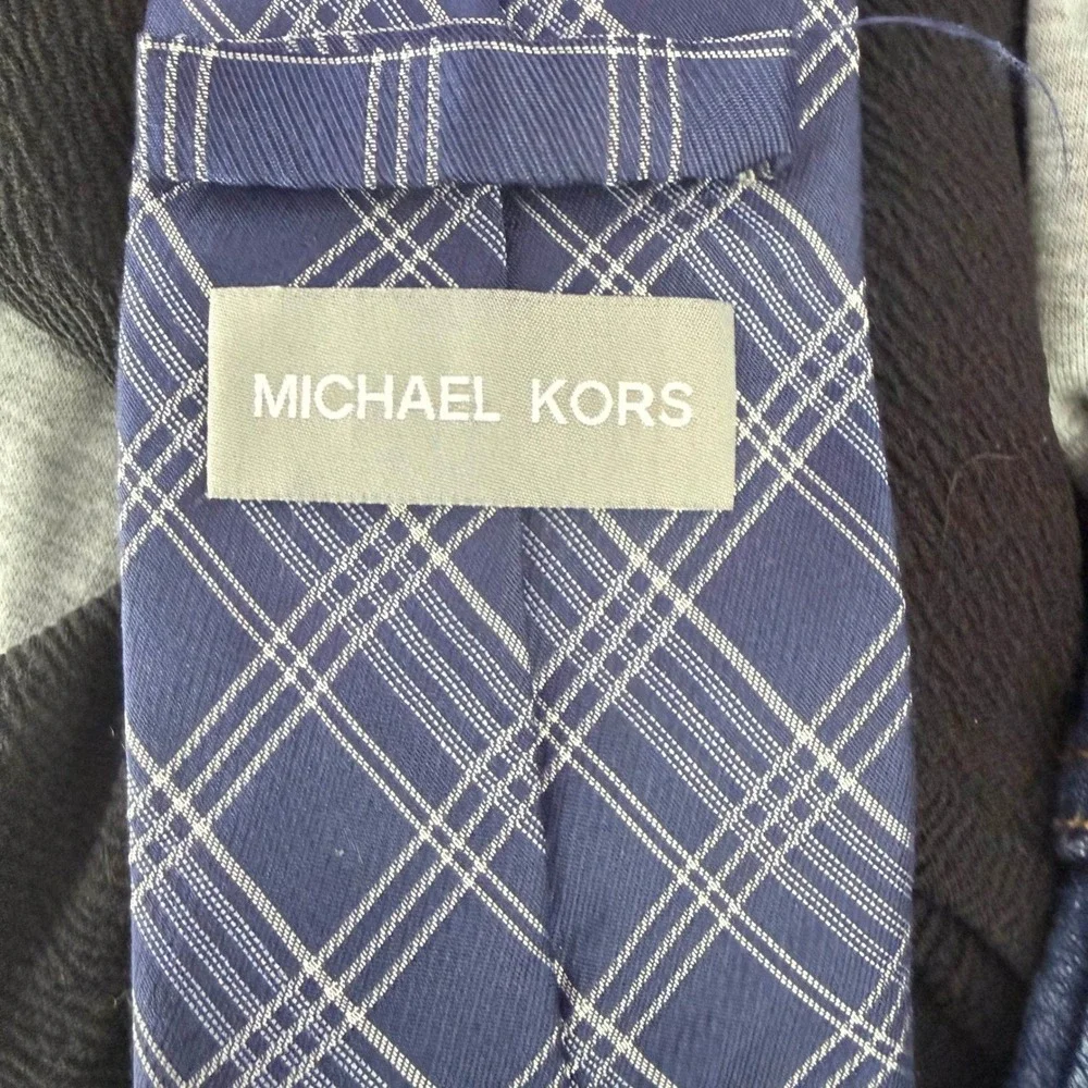 Michael Kors Mens Blue White Plaid 100% Silk Necktie RN 121148 CA‎ 50900